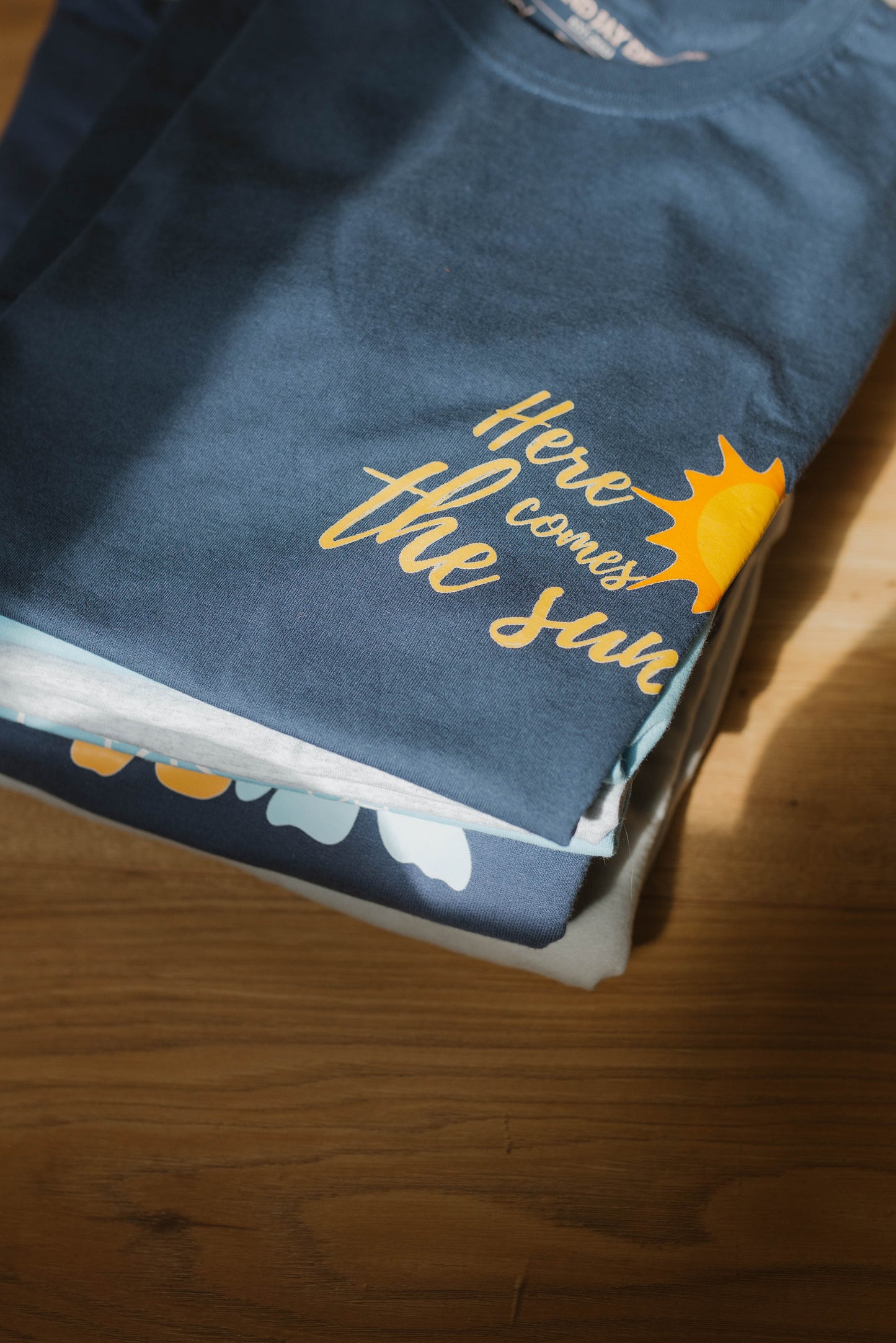 T-Shirt "SUN" - WILL AND JAY DESIGNS