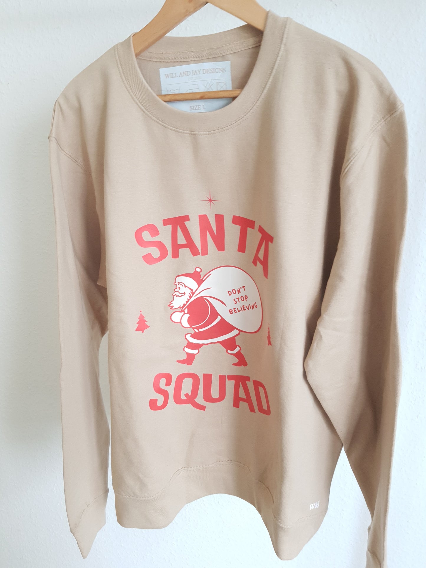 Sweatshirt "SANTA" - WILL AND JAY DESIGNS