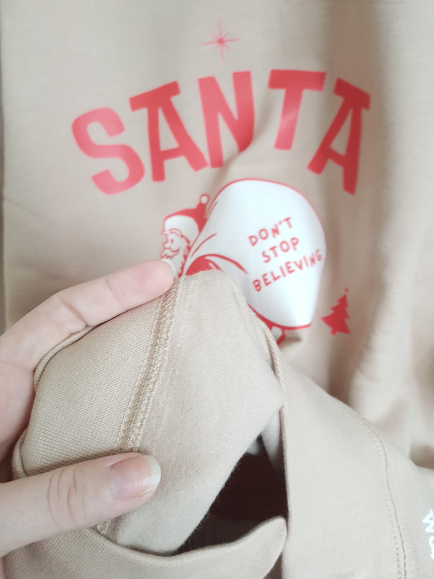 Sweatshirt "SANTA" - WILL AND JAY DESIGNS