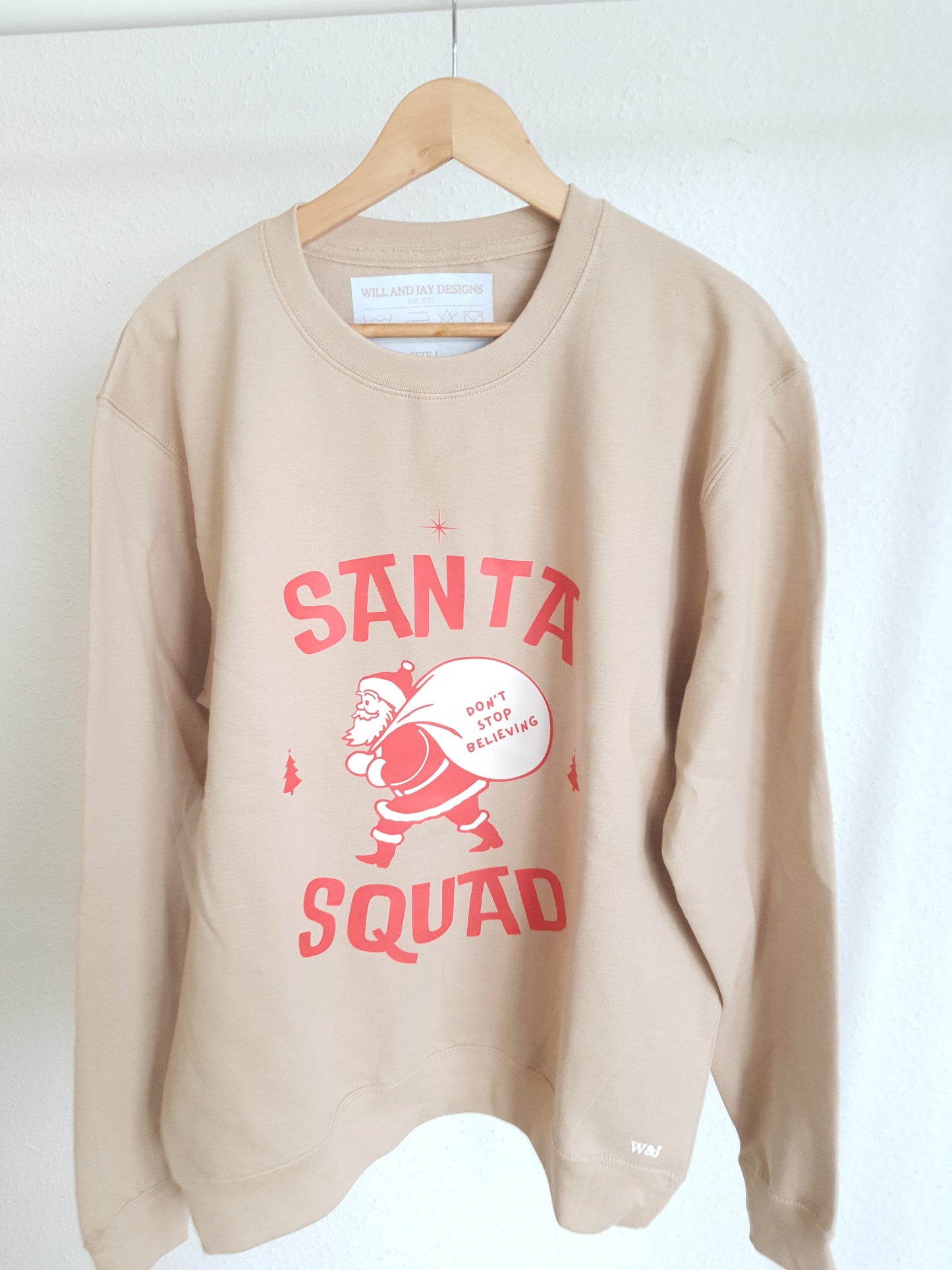 Sweatshirt "SANTA" - WILL AND JAY DESIGNS