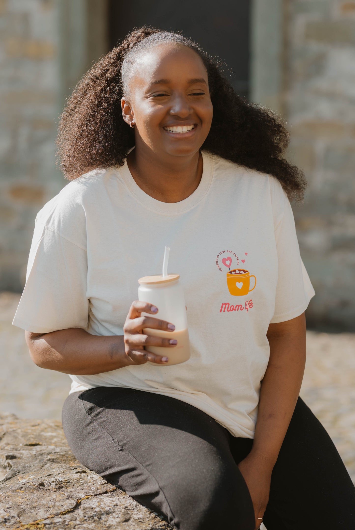 T-Shirt "MOMLIFE" - WILL AND JAY DESIGNS