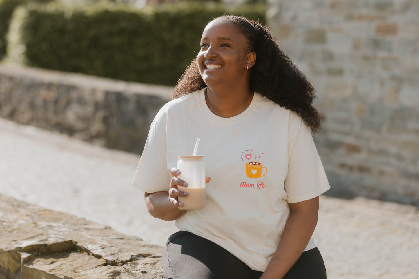 T-Shirt "MOMLIFE" - WILL AND JAY DESIGNS