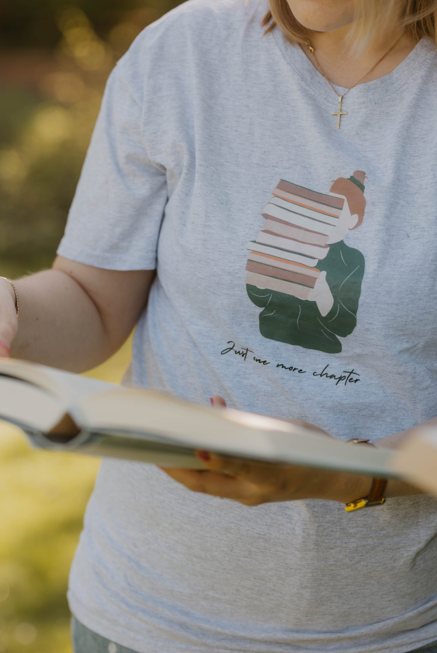 T-Shirt "ONE MORE CHAPTER" - WILL AND JAY DESIGNS